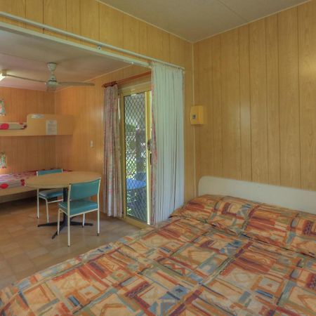 Flying Fish Point Tourist Park Hotell Innisfail Exteriör bild