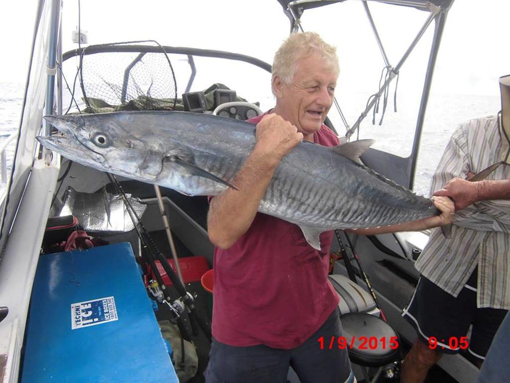 Flying Fish Point Tourist Park Hotell Innisfail Exteriör bild